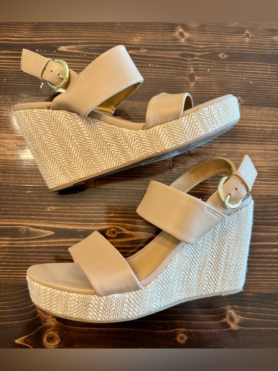 LC Lauren Conrad Shoes - LC Lauren Conrad Wileen Tan Wedge Sandals with Gold Buckle Size 9